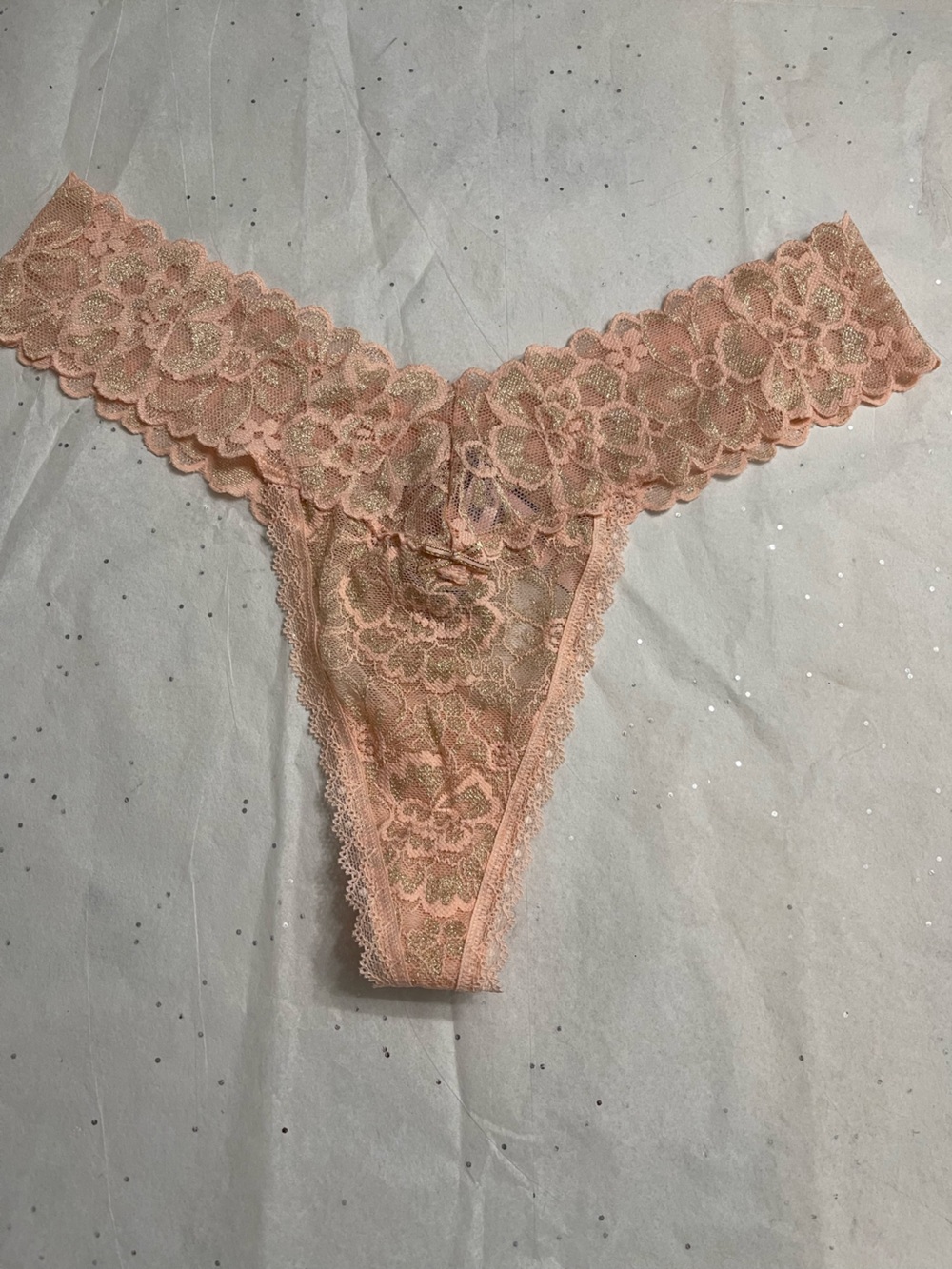 NWT Victoria’s Secret Lace Shimmer Thong